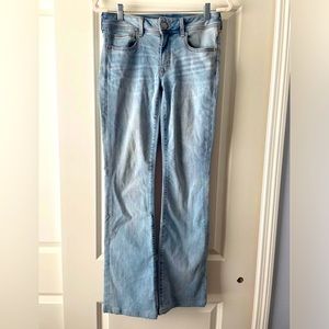 Women’s American Eagle Jeans Size 6L